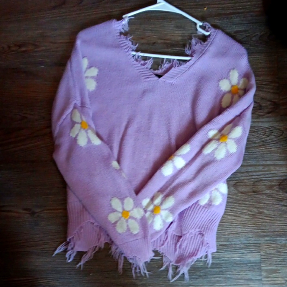 Floral Pink Sweater with Frayed Hem